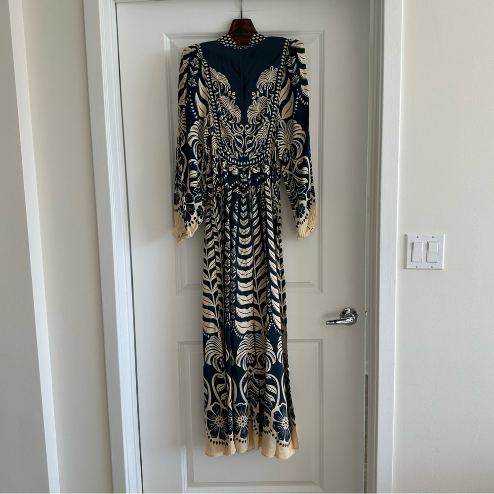 FARM Rio Black and Beige Maxi Dress with Botanical Print - Picture 9 of 9